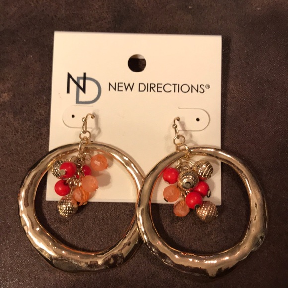 ‼️Bundle & Save‼️ NEW DIRECTIONS Earrings NWT - Picture 1 of 4